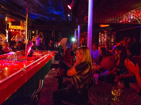 gentlemens guide la|The Best Strip Clubs, Dancers and More in L.A..